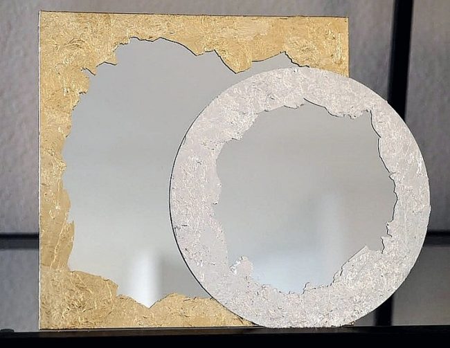 Декор зеркала сусальным золотом своими руками