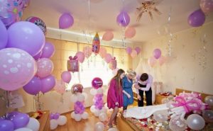 Как украсить комнату на день рождения ребенка (мальчика, девочки) своими руками + 140 ФОТО ярких идей