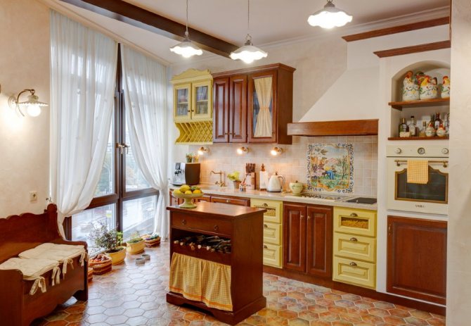 Кухня в стиле кантри в квартире многоэтажного дома